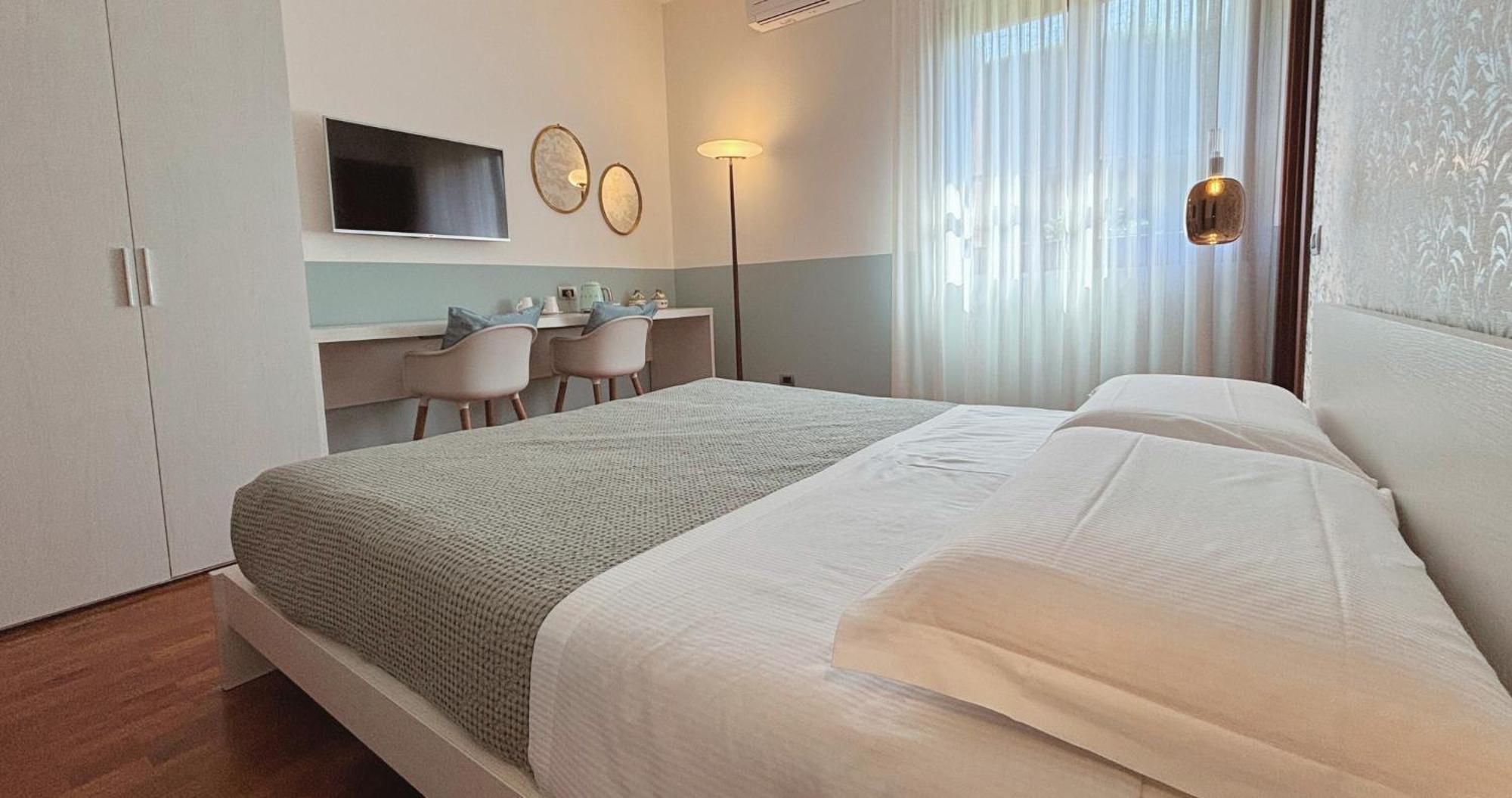 Bed and Breakfast Casa Ceruti à Villa Guardia Extérieur photo