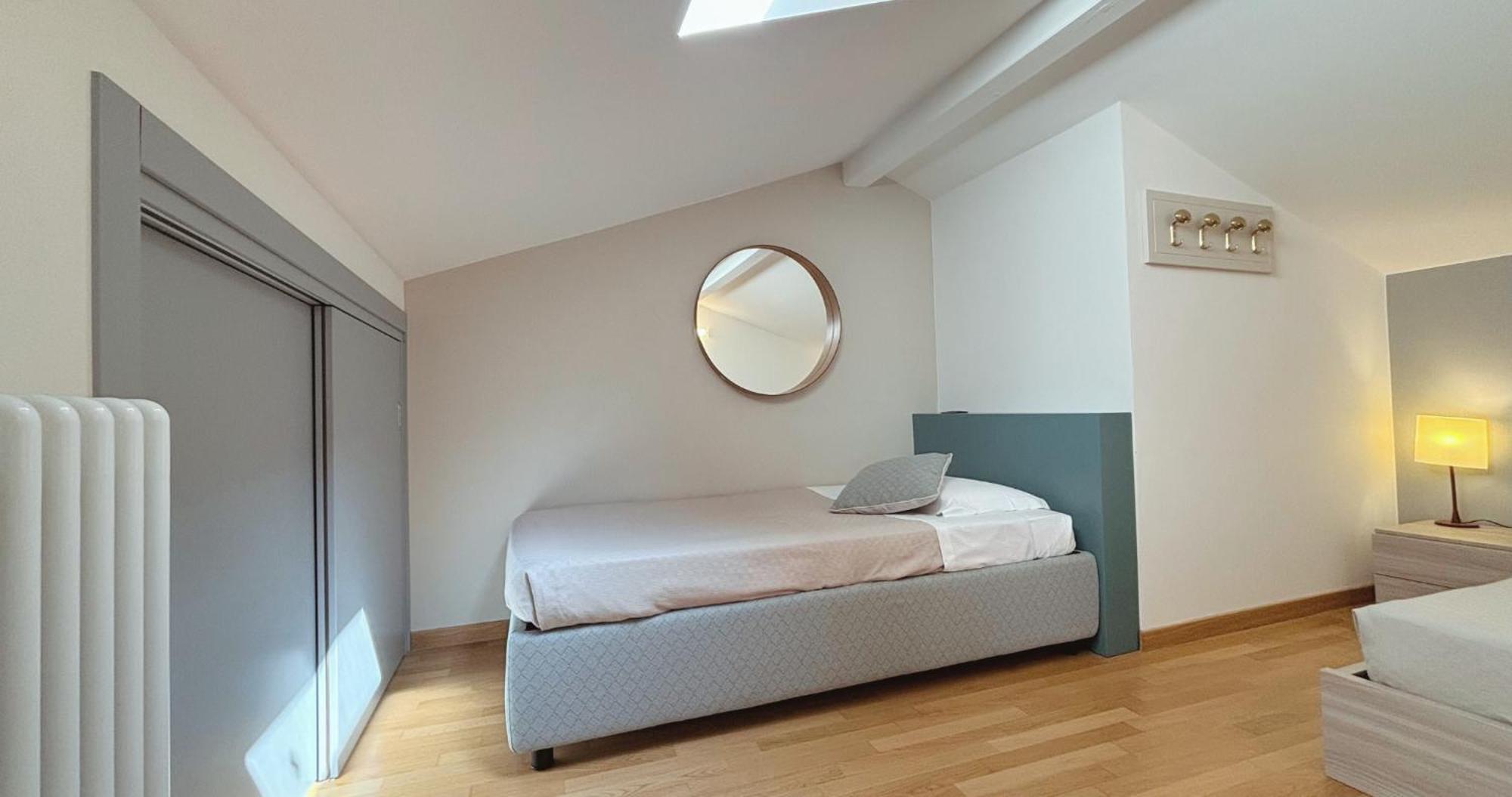 Bed and Breakfast Casa Ceruti à Villa Guardia Extérieur photo