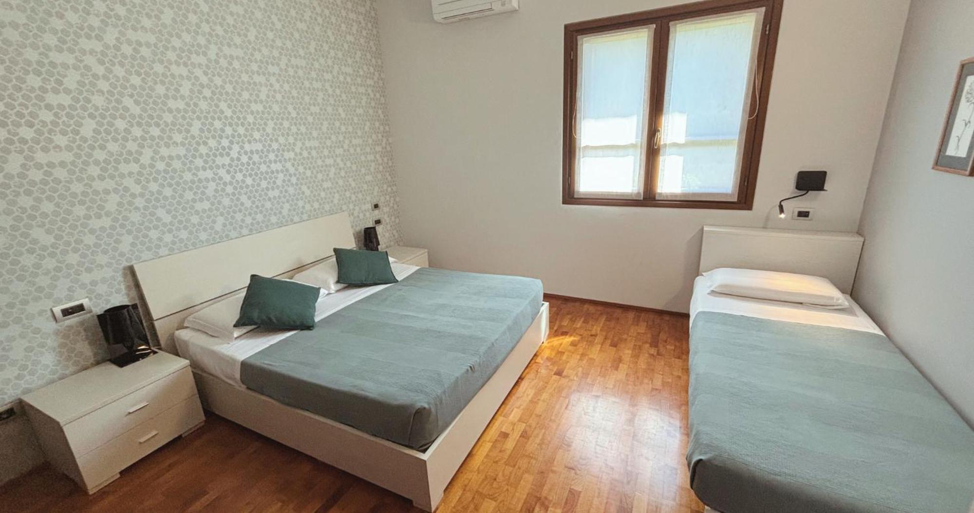 Bed and Breakfast Casa Ceruti à Villa Guardia Extérieur photo