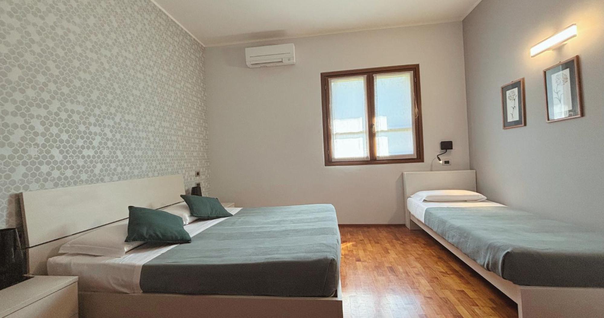 Bed and Breakfast Casa Ceruti à Villa Guardia Extérieur photo