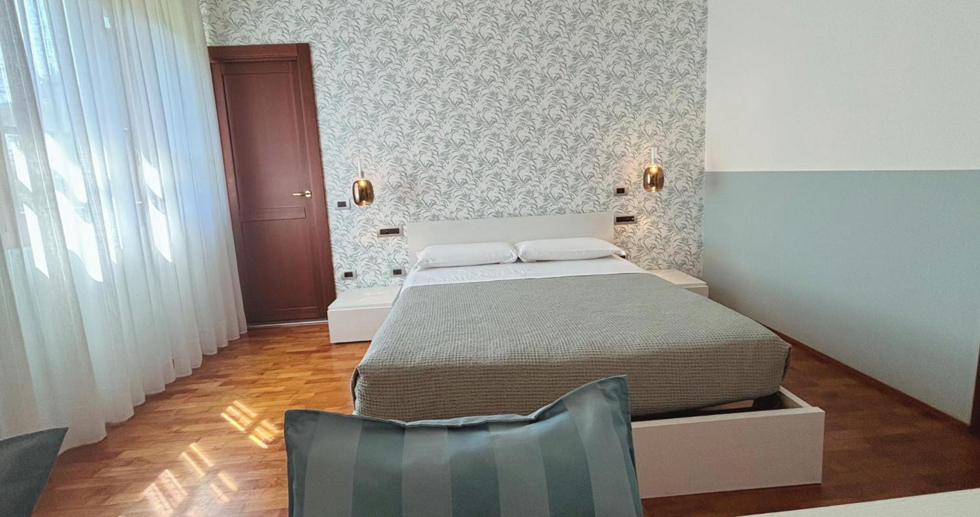 Bed and Breakfast Casa Ceruti à Villa Guardia Extérieur photo